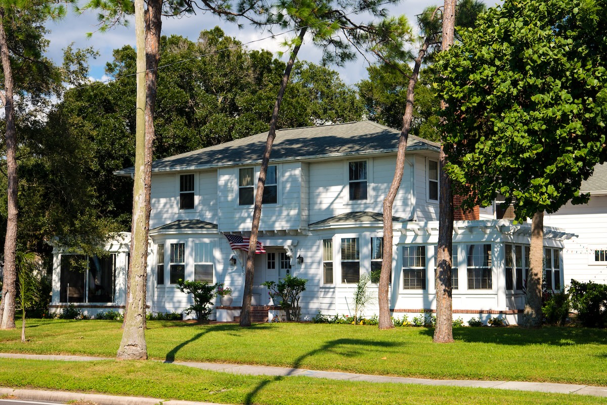 Residential home with asphalt roof