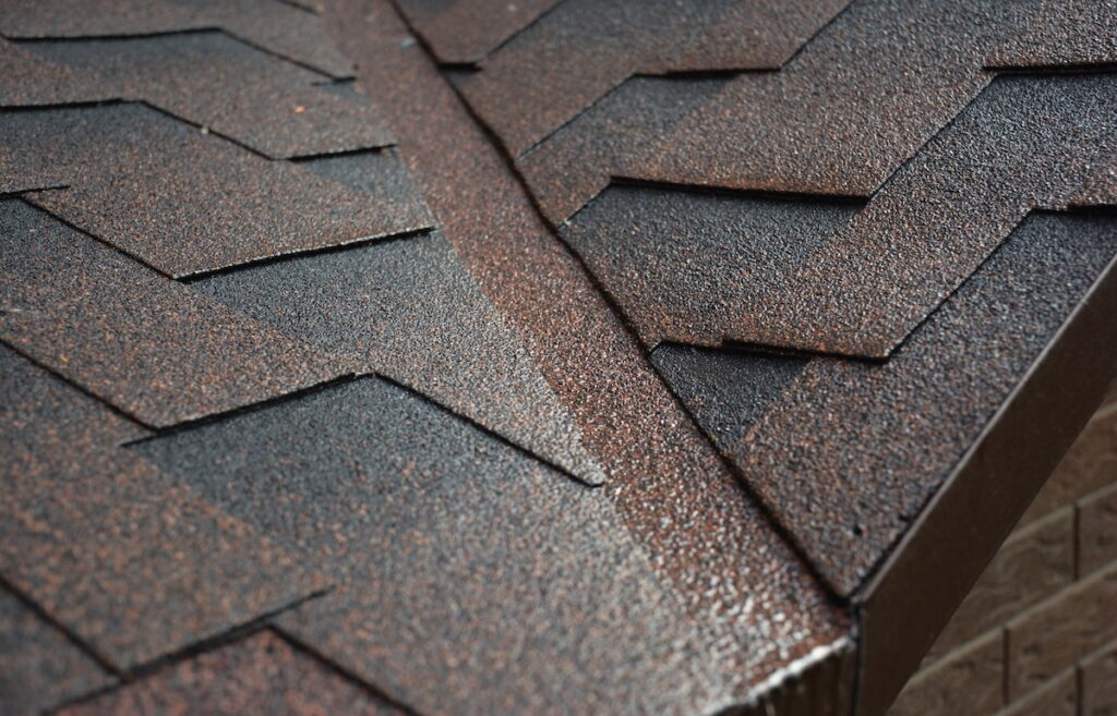 Asphalt shingled roofing