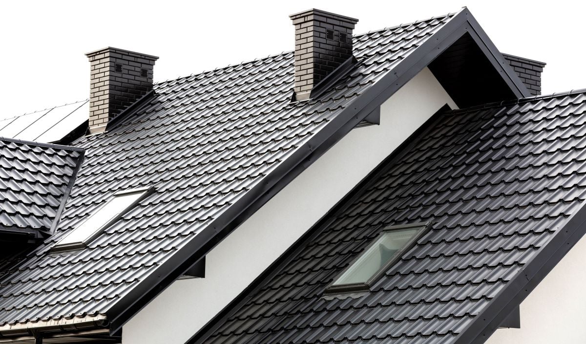 Ceramic chimney, metal roof tiles, gutters, roof window